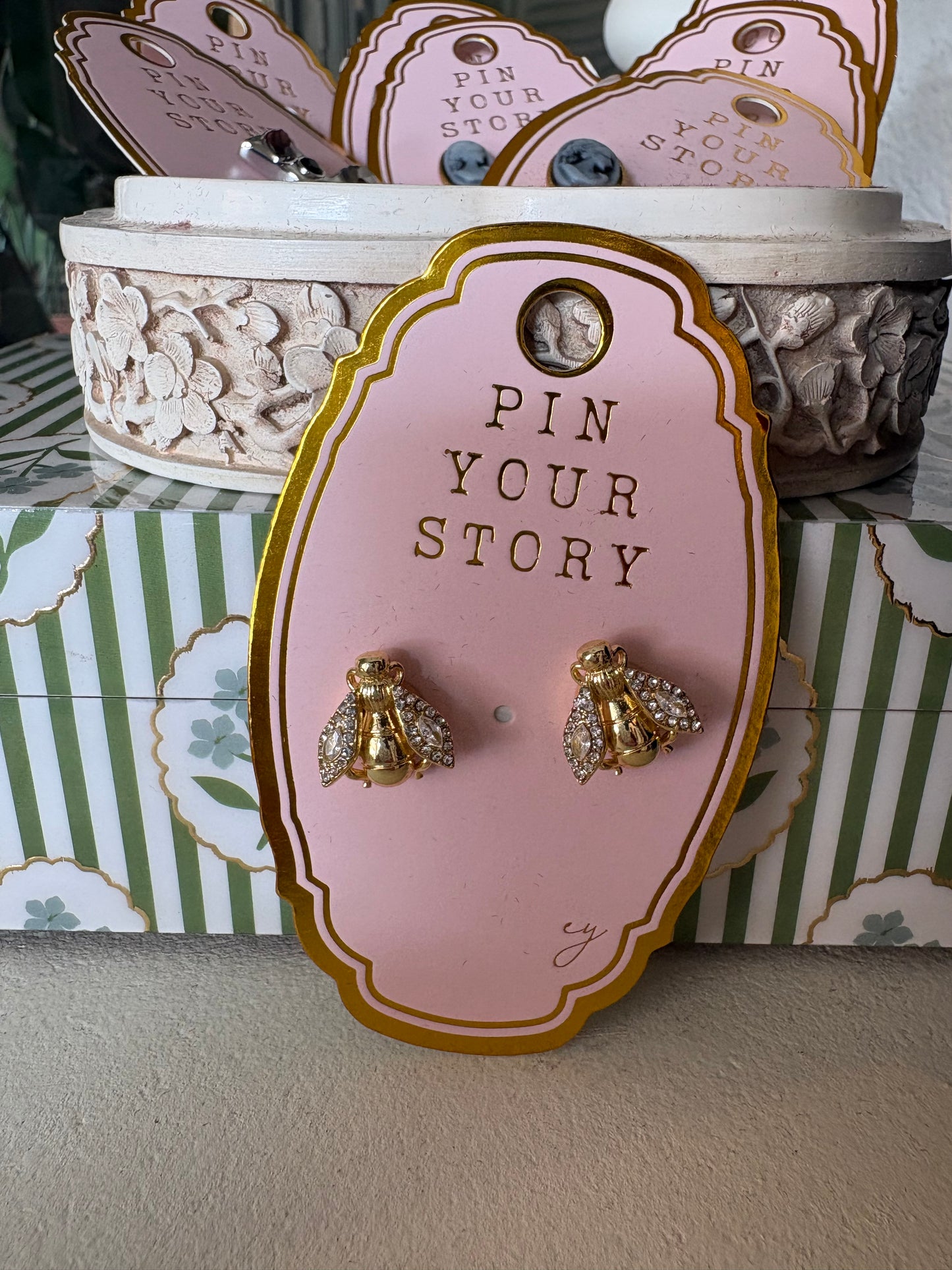 Abella Brooch